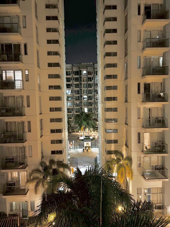 Kiel 5-Star Condo Hotel Across Naia Manila Airport Terminal 3 Pasay Esterno foto
